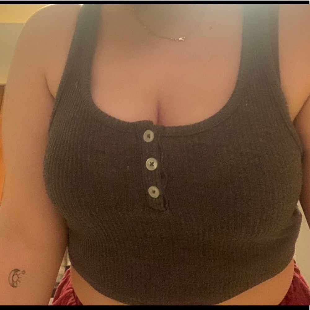 urban outfitters BUTTON UP CROPPED TANK